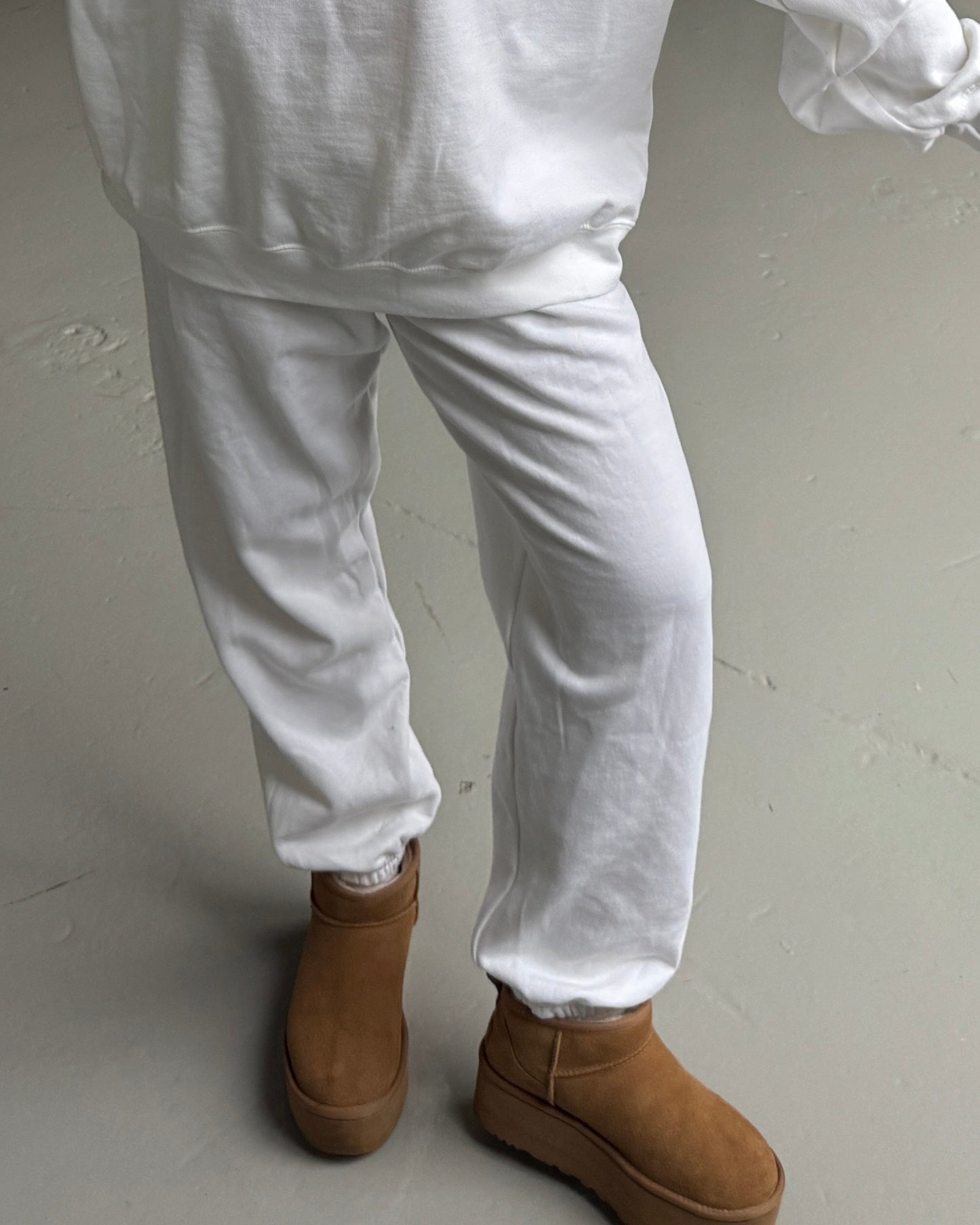 Matching Sweatpants White/Gray