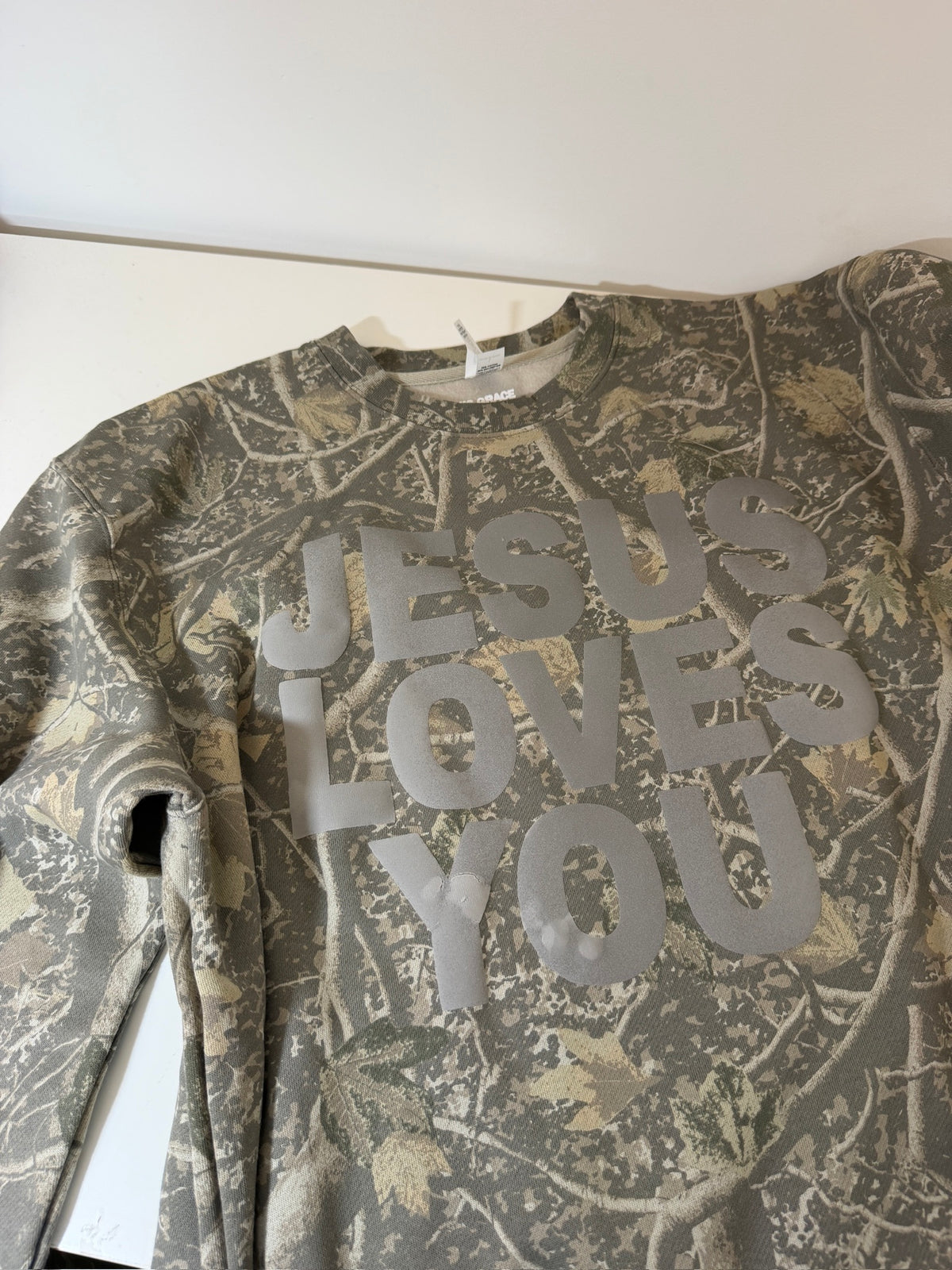 OOPS! Deadwood Camo JLY Sweatshirt - L