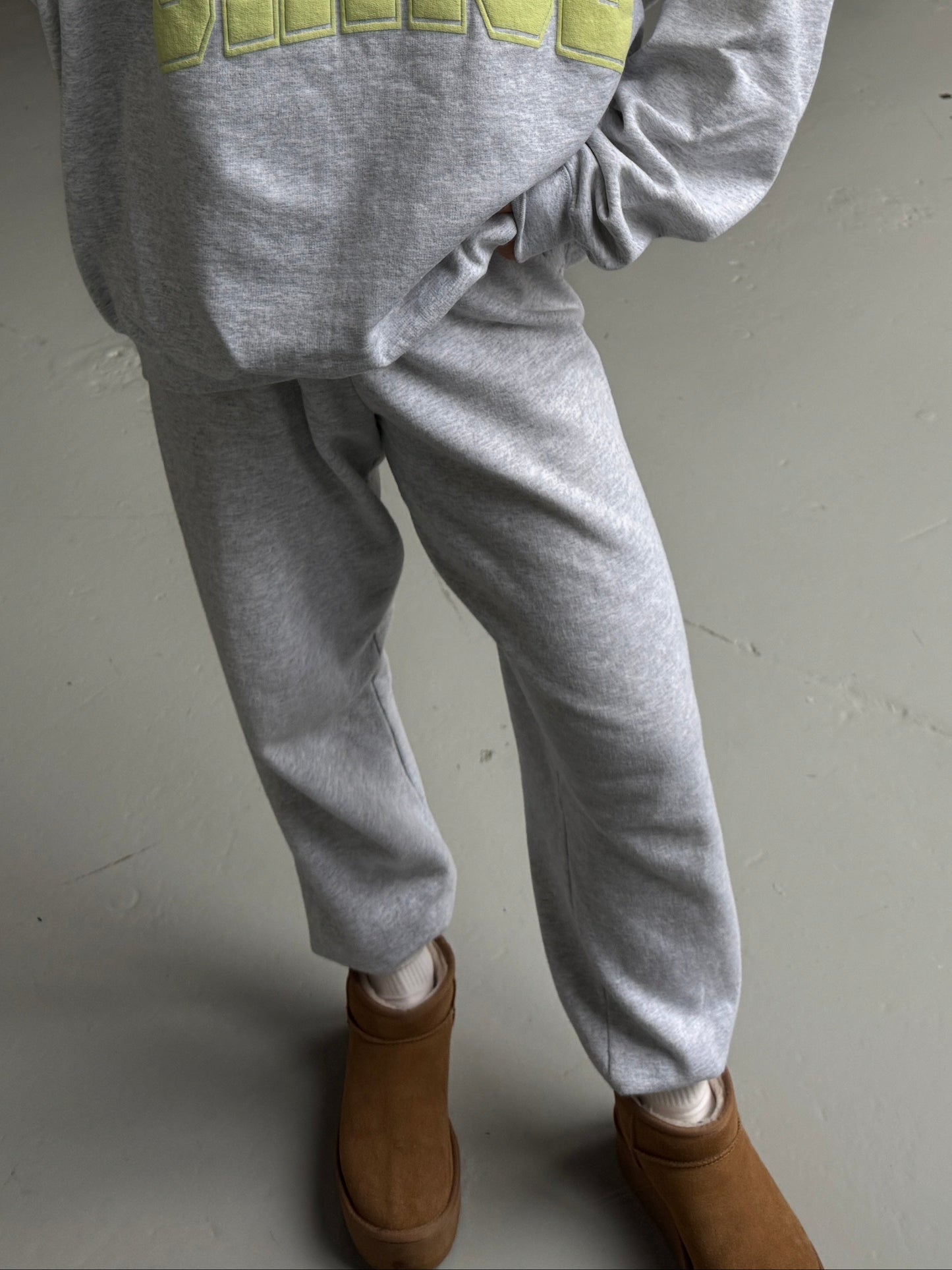GRACE Matching Sweatpants White/Gray