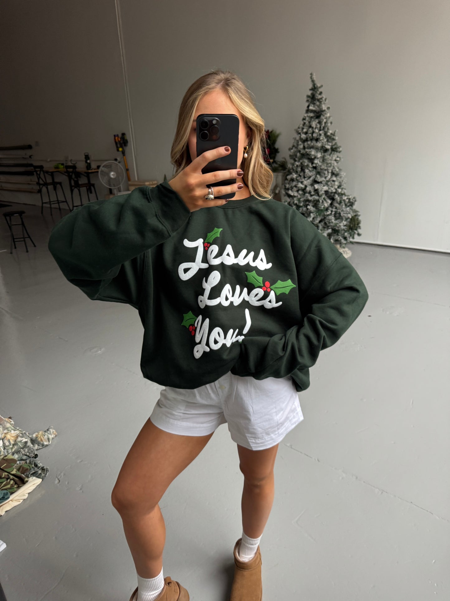 Christmas Holly Multicolor JLY Pullover