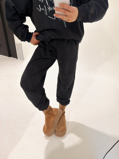 Matching Black Gildan Sweatpants