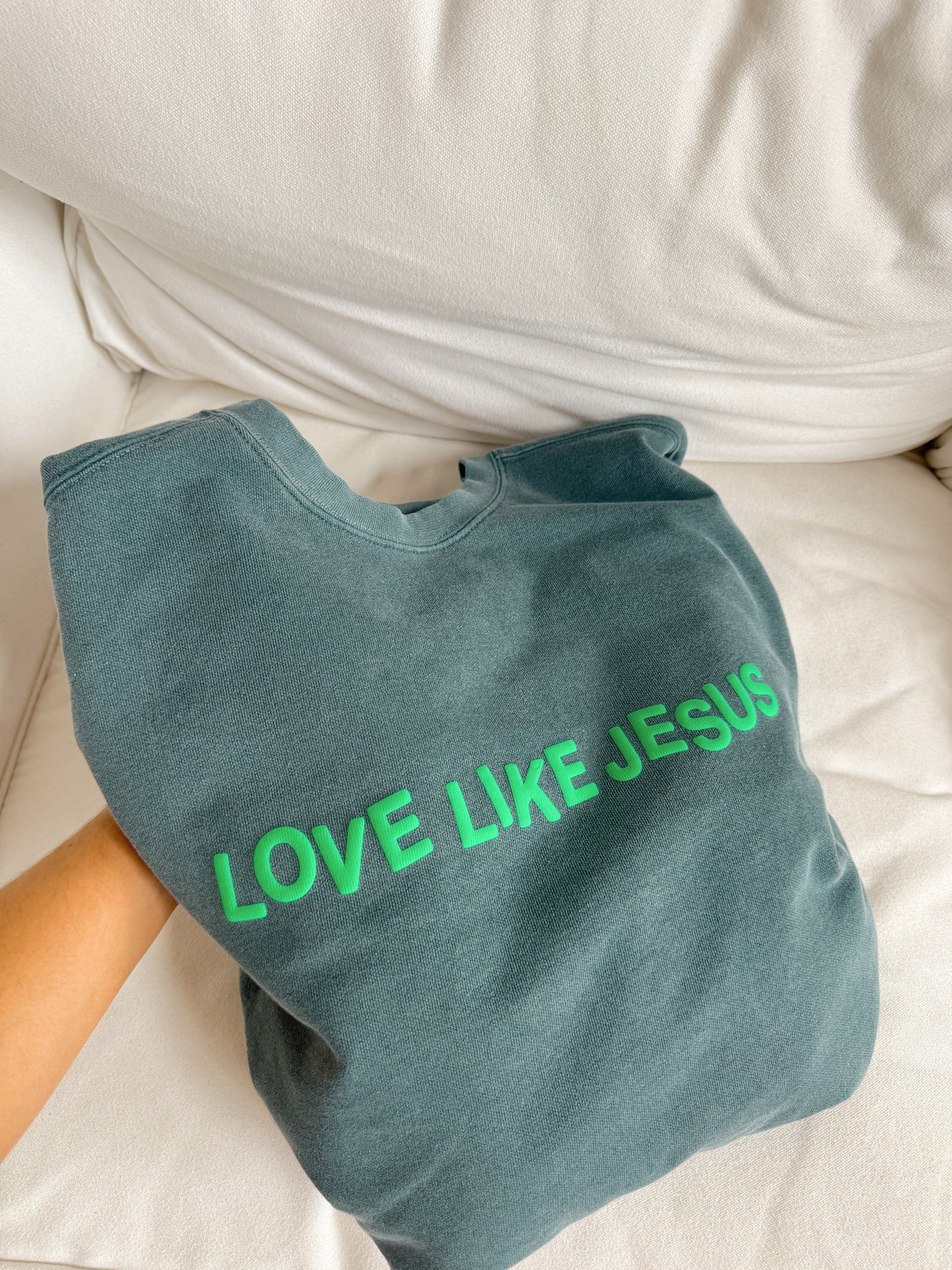 Love Like Jesus Pullover - Forest Green